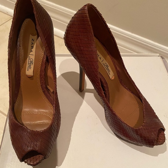 Zara basic collection , high heels platform , worn twice perfect condition - Picture 2 of 5